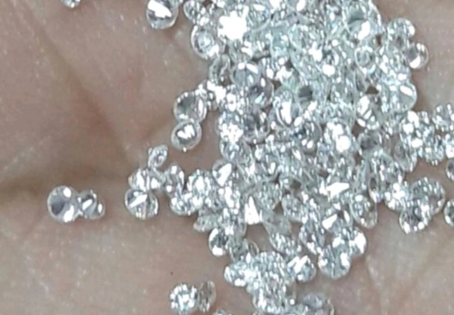 Lot von 1 ct natürlichen Diamanten 2,50 mm Farbe D VVS1