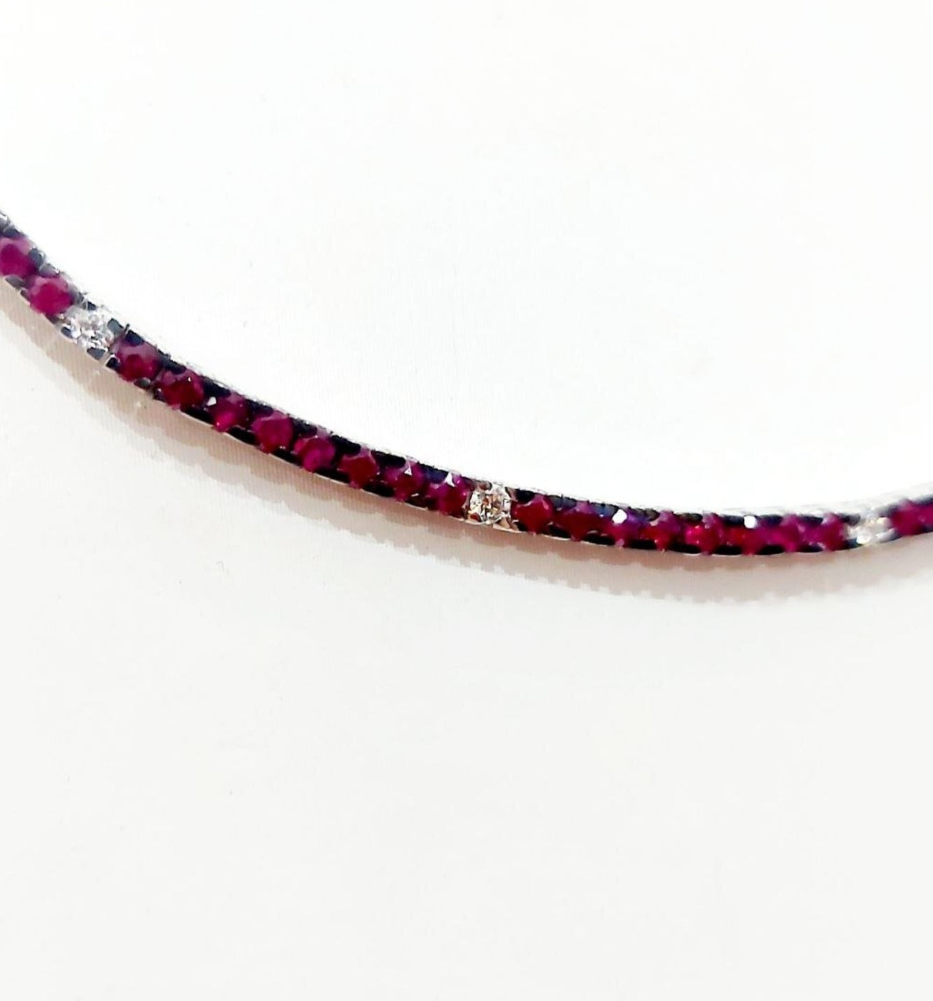 Collana tennis in oro bianco con rubino e diamante naturale 7.90 ct