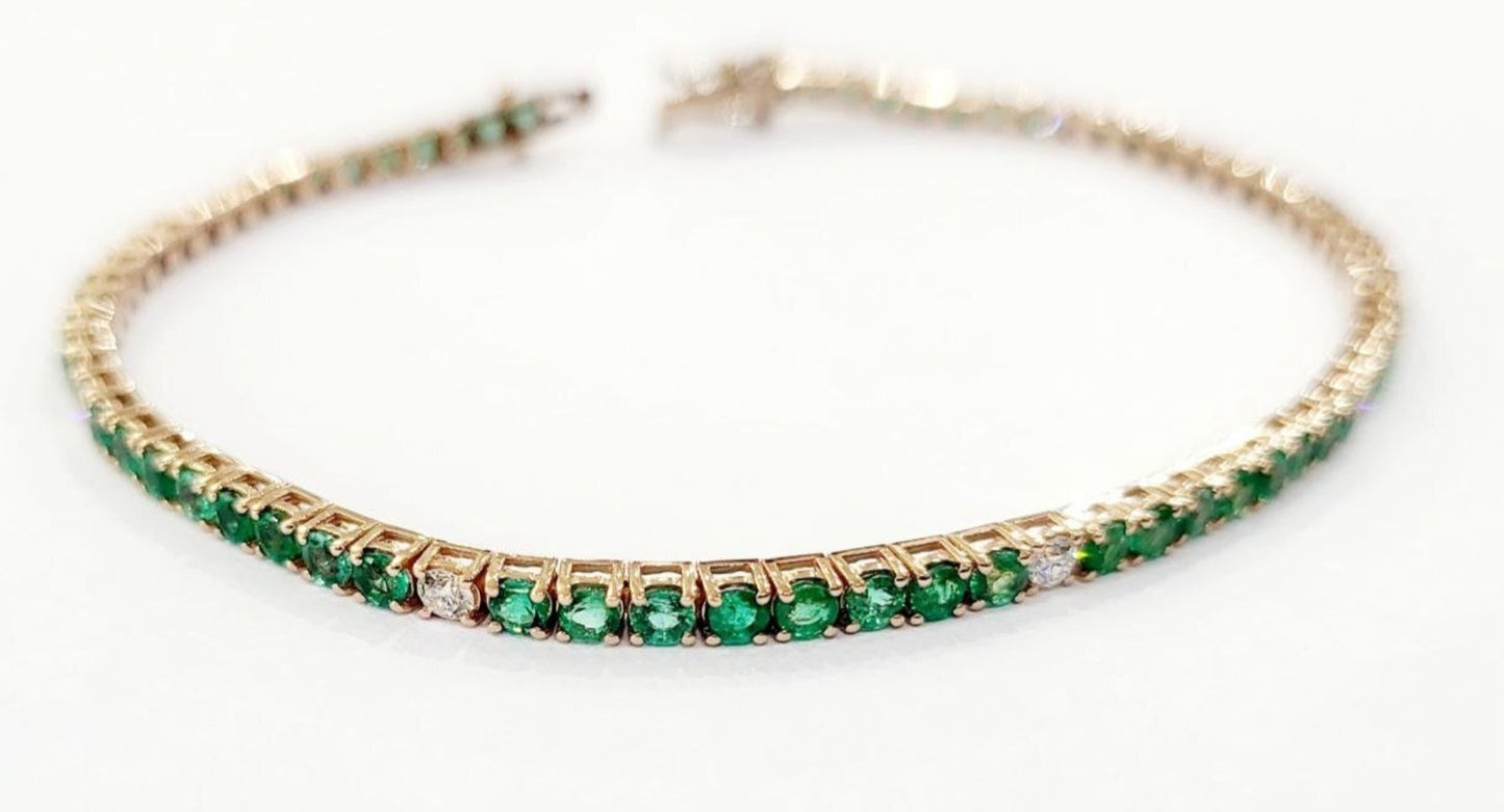Bracciale tennis in oro con smeraldo e diamanti naturali 10.08 ct