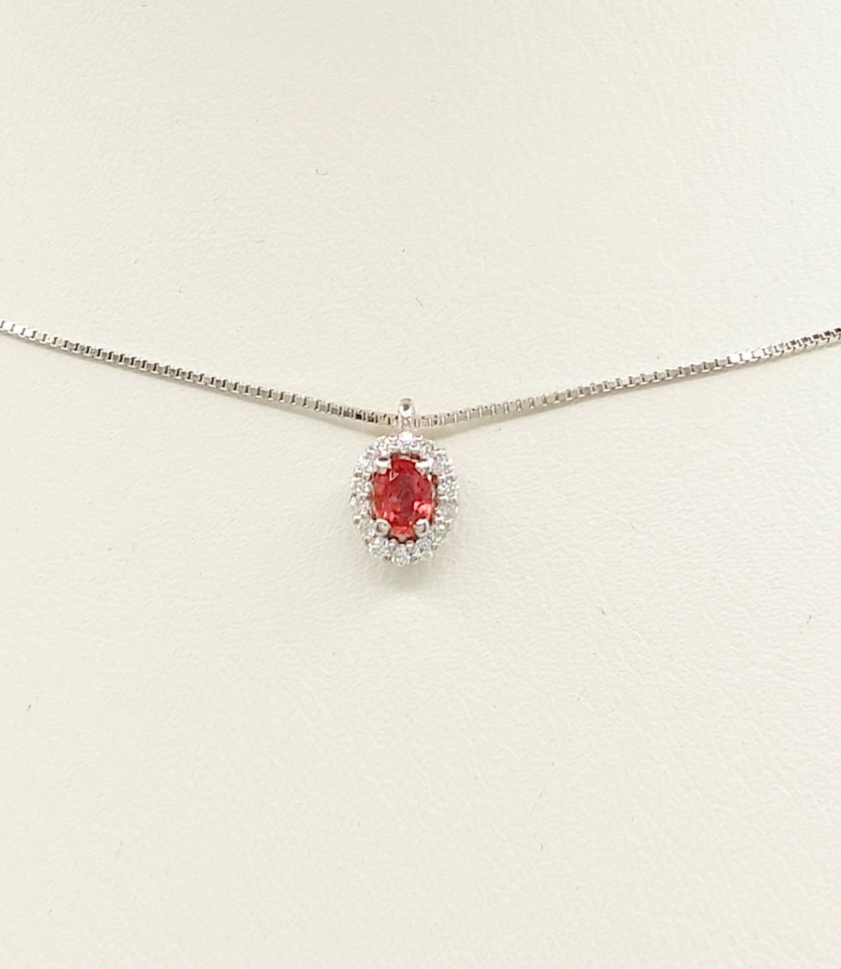 Collana in oro bianco 18k e diamanti naturali e zaffiro naturale 1.20ct