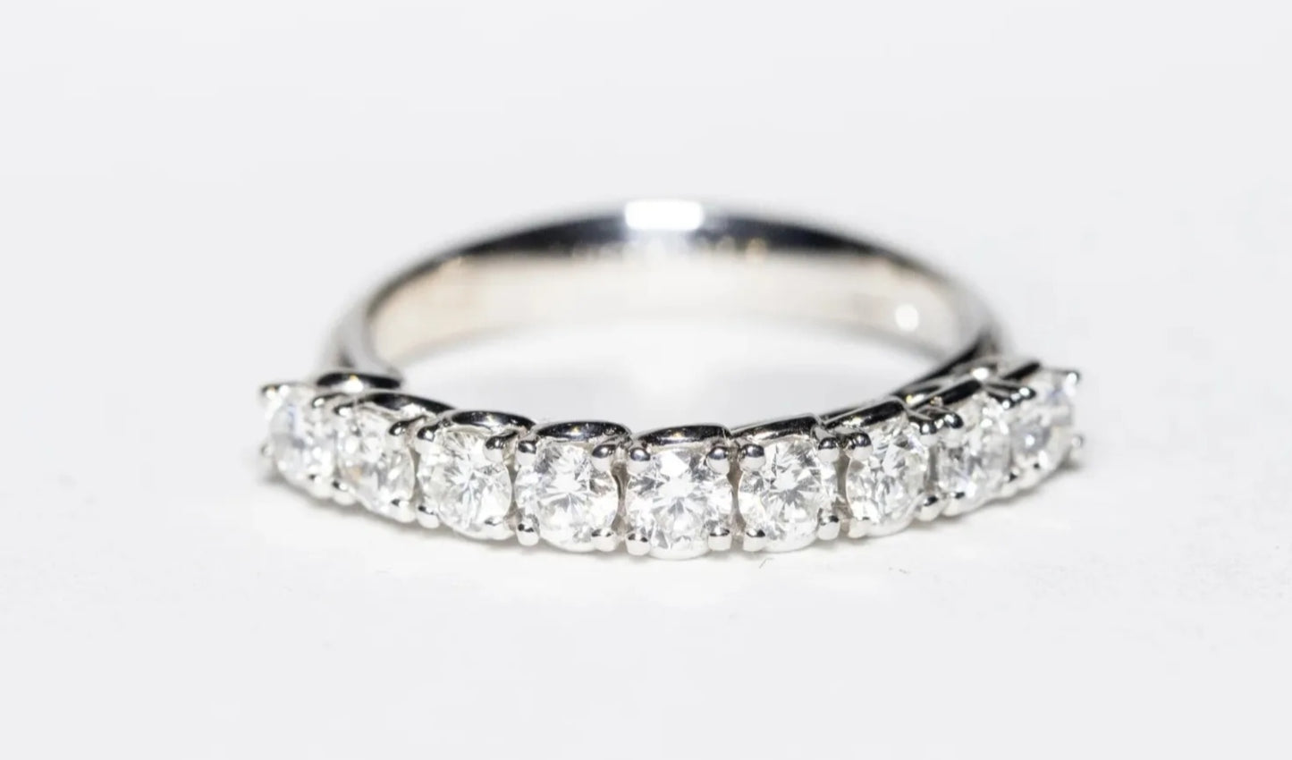 Anello riviera in oro bianco 18k con diamanti naturali 0.70ct