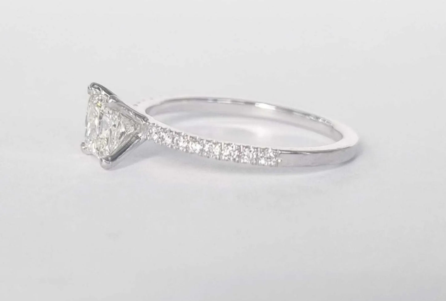 Anello 18 carati Oro bianco - 0.85ct. tw. Diamante (Naturale)