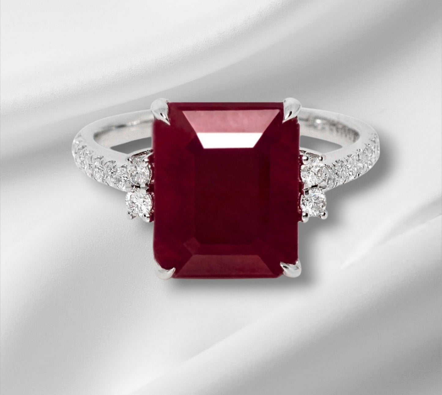 Anello - 18 carati Oro bianco, 5,90 ct Rubino Rosso - 6.22ct. tw.