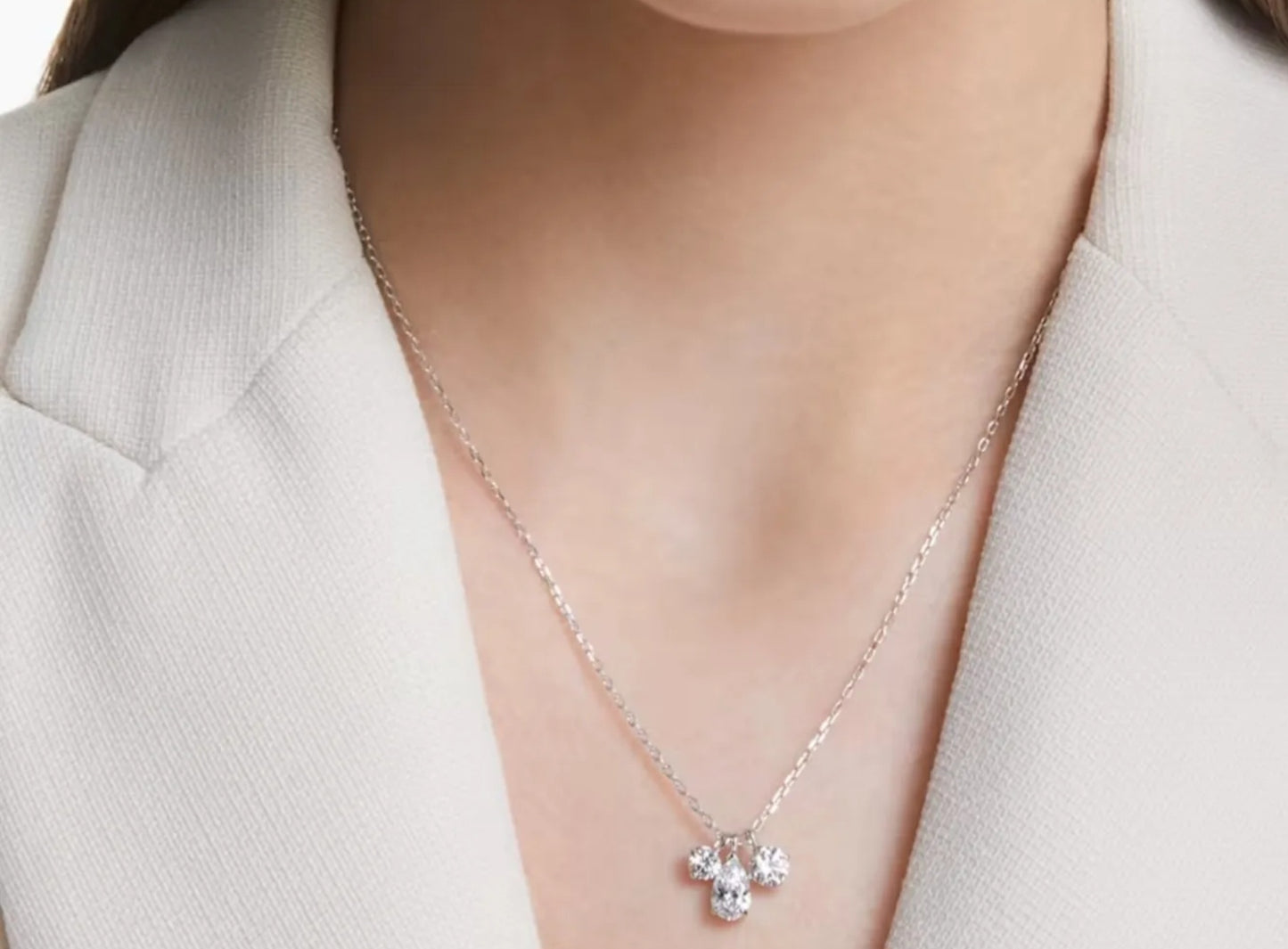 Copia di Collana trilogy in oro bianco 18k con diamanti naturali 0.59ct