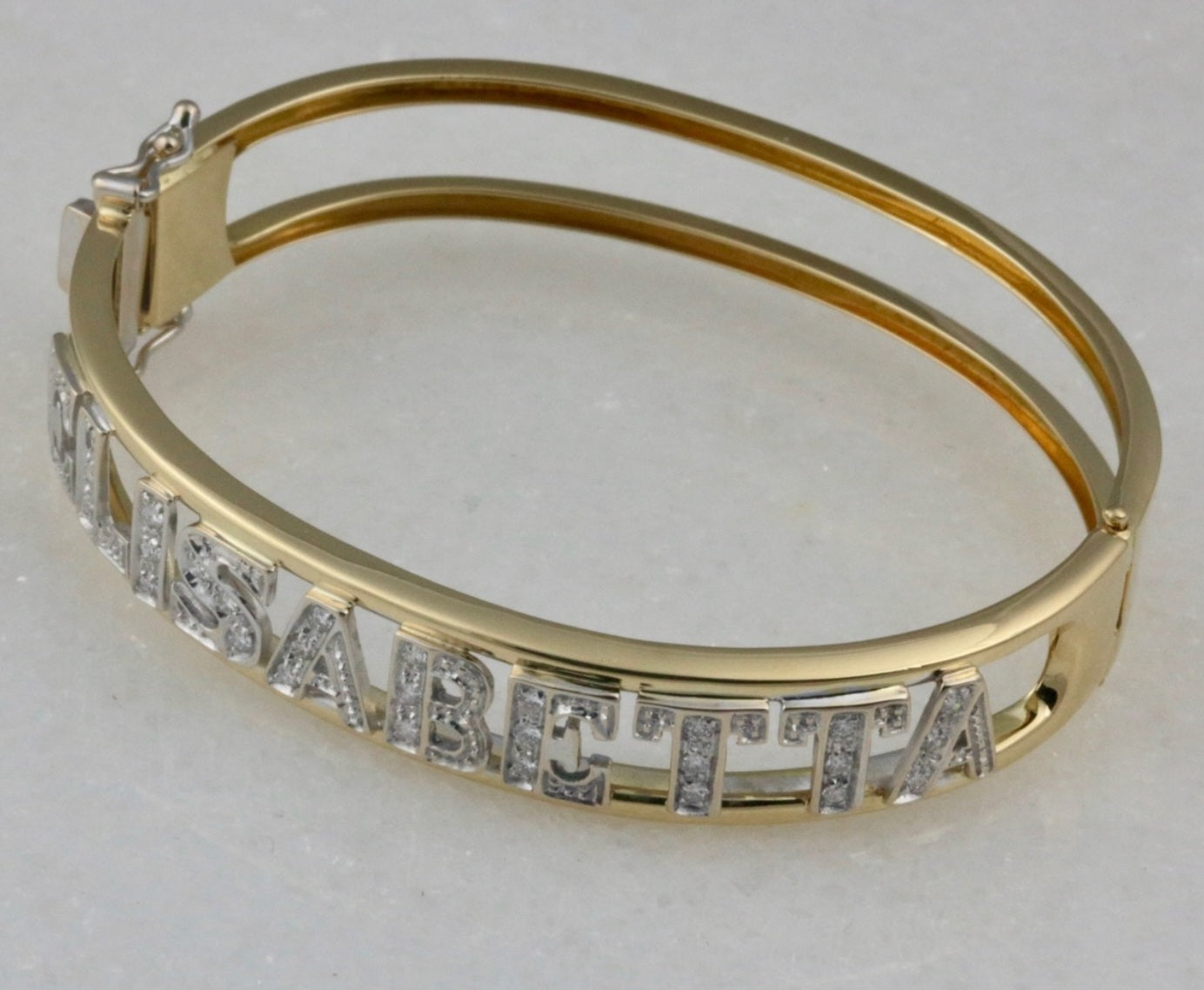 Bracciale personalizzato in oro giallo 18k e diamanti naturali