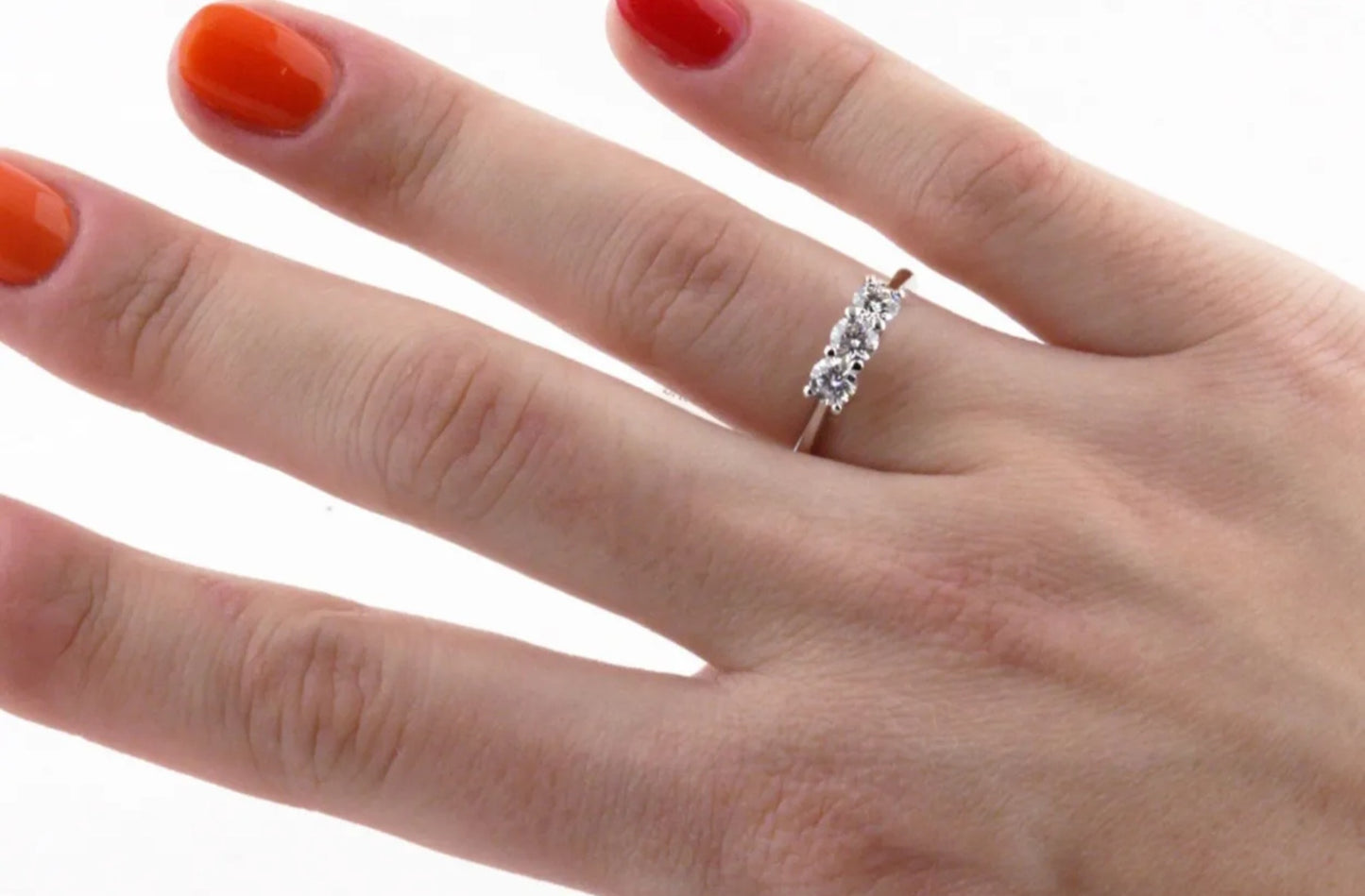 Anello trilogy , diamanti naturali 0.45ct certificato IGI D IF