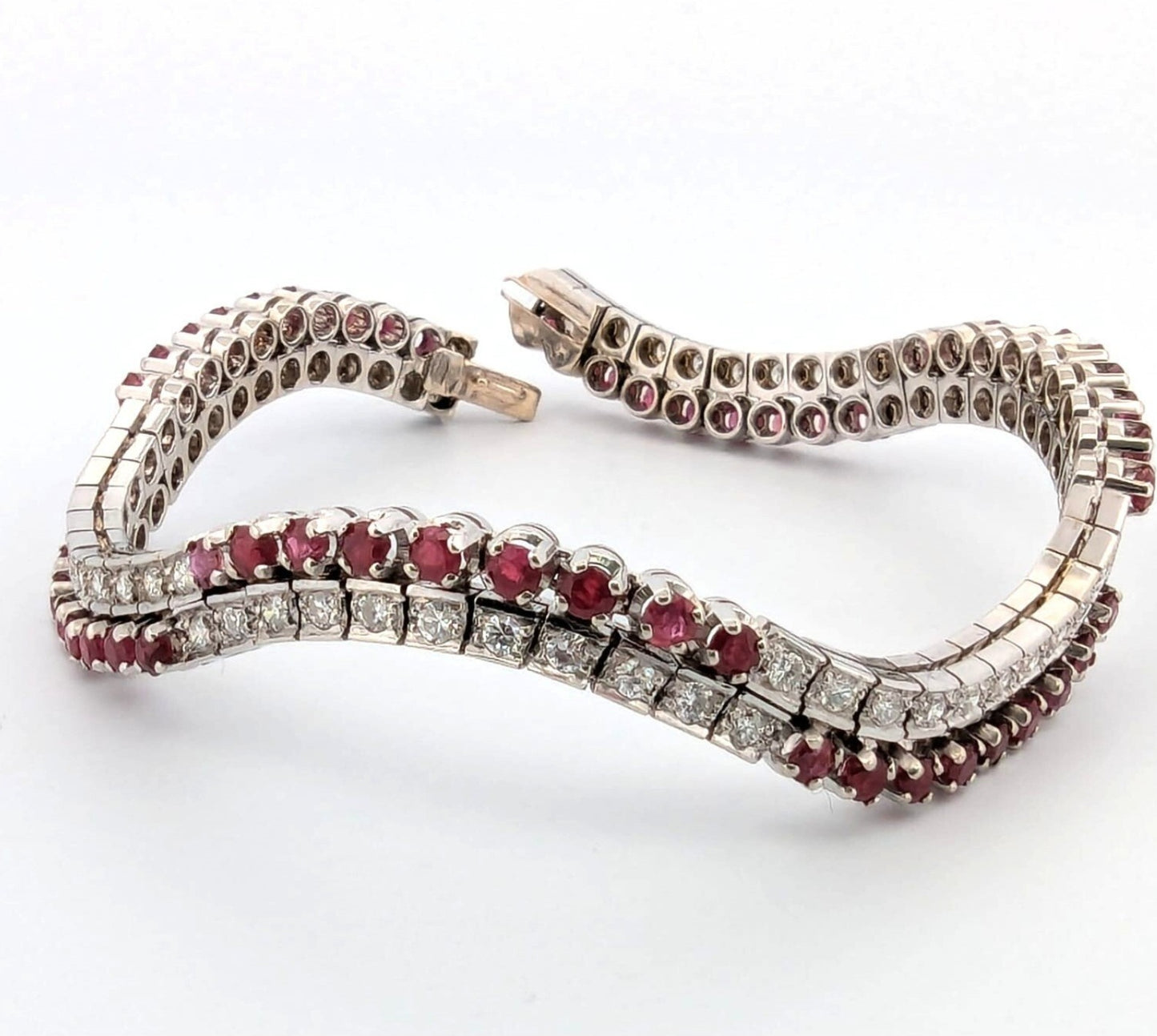 Bracciale tennis in oro bianco e rubino naturali e diamanti naturali 9.00ct