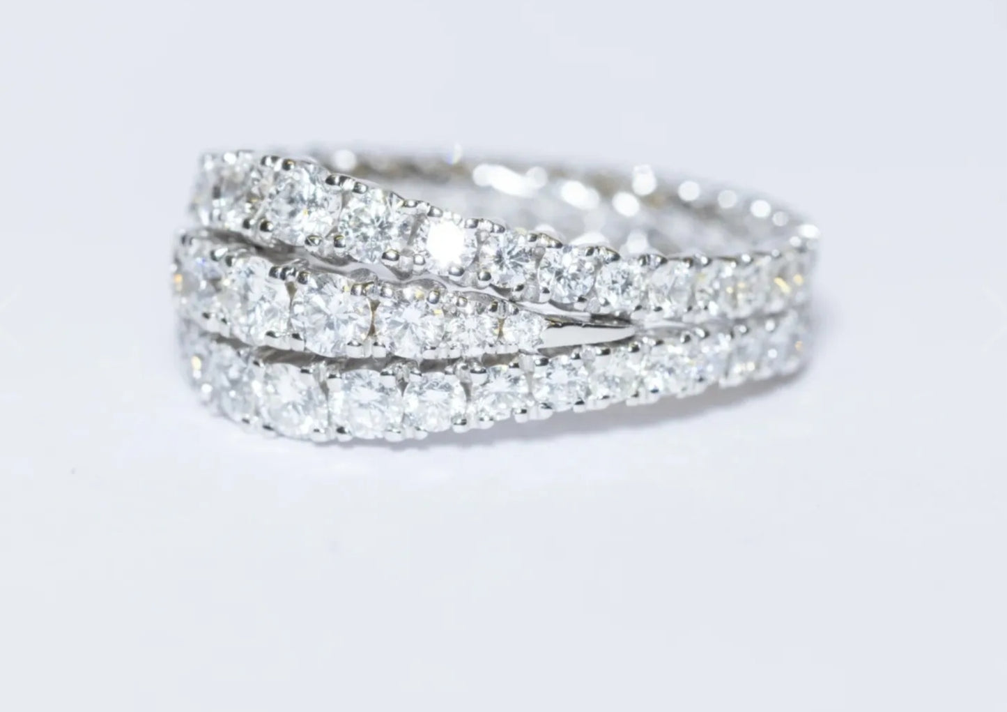 Anello riviera in oro bianco 18k con diamanti naturali 2.00 ct