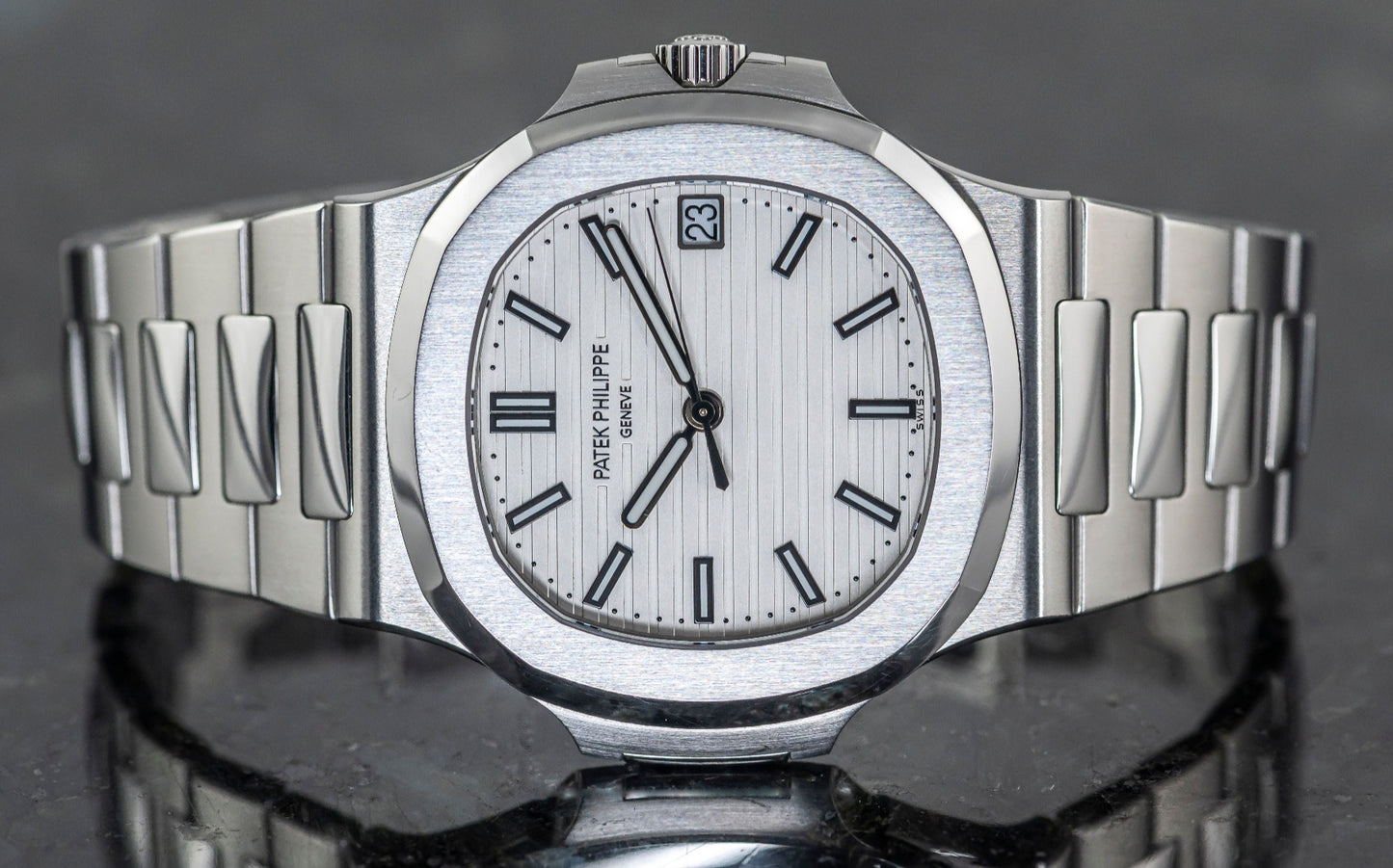 Patek Philippe Nautilus 7118/1A-010