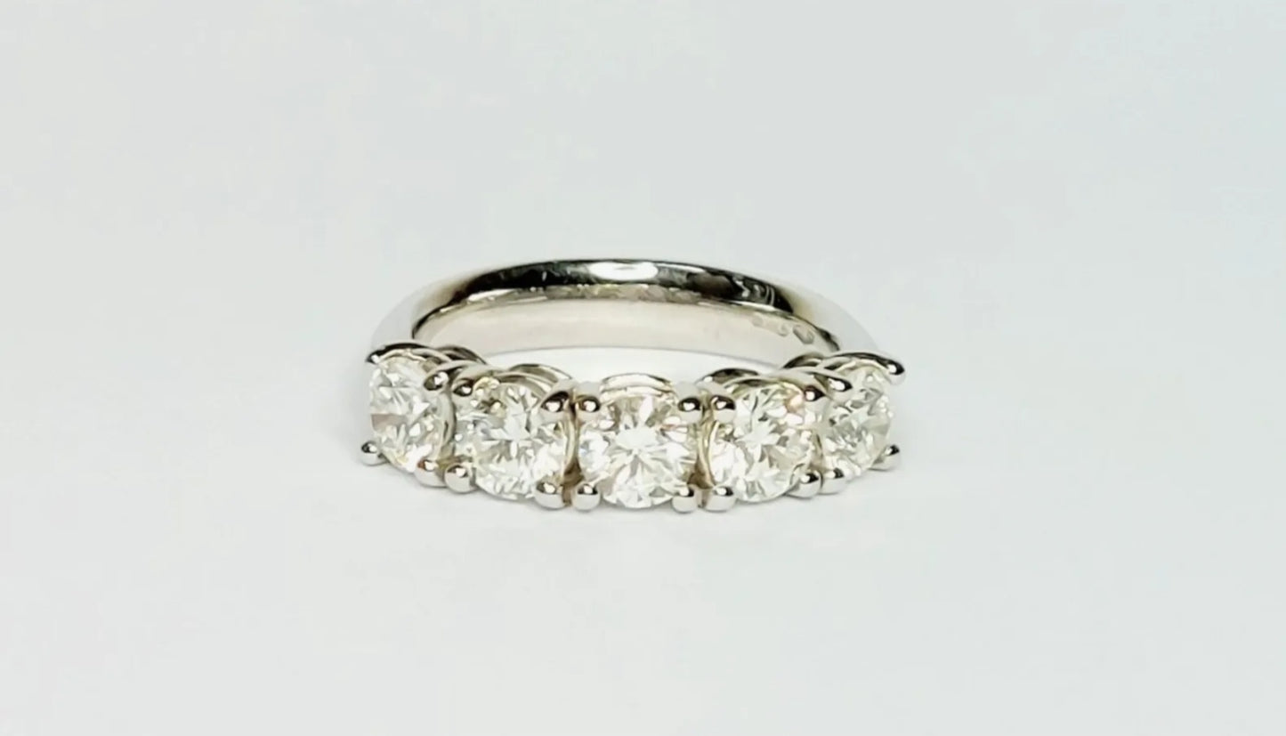 Anello riviera in oro bianco 18k con diamanti naturali 1.50 ct