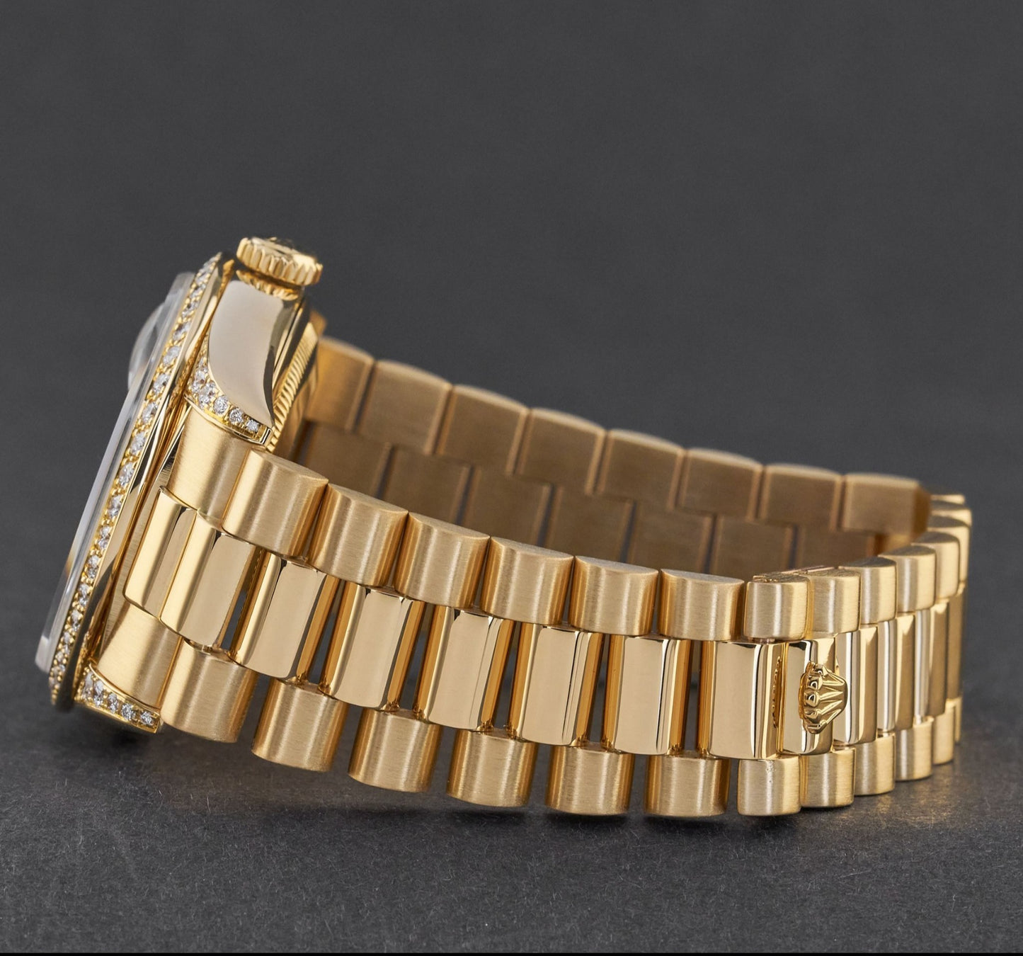 Rolex Day Date, 18388, 36mm, 1990, Yellow gold, Diamond Ruby