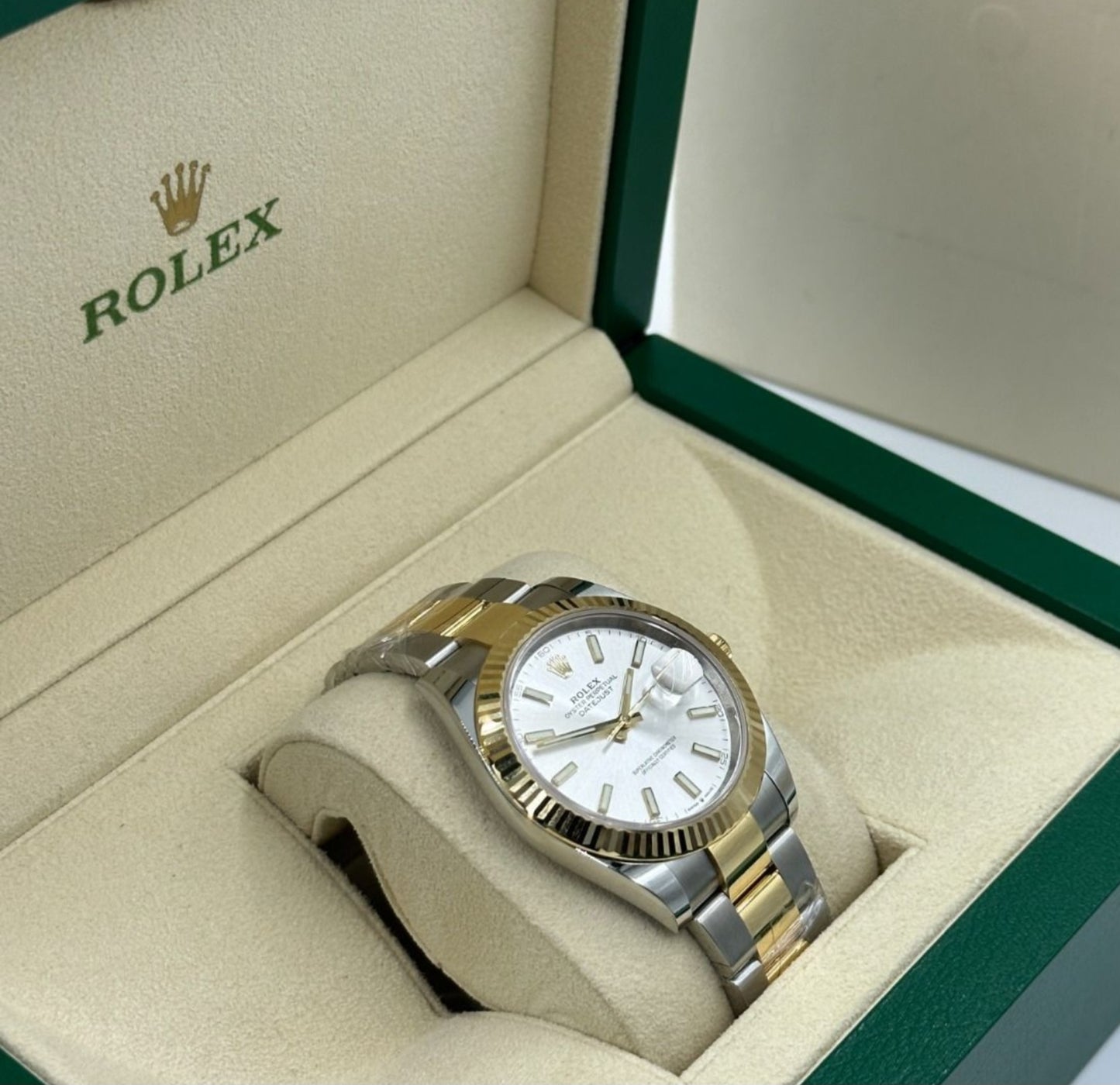 Rolex Datejust 41
Rolex - 126331-0010 Datejust 41