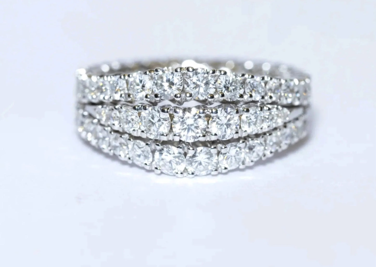 Anello riviera in oro bianco 18k con diamanti naturali 2.00 ct