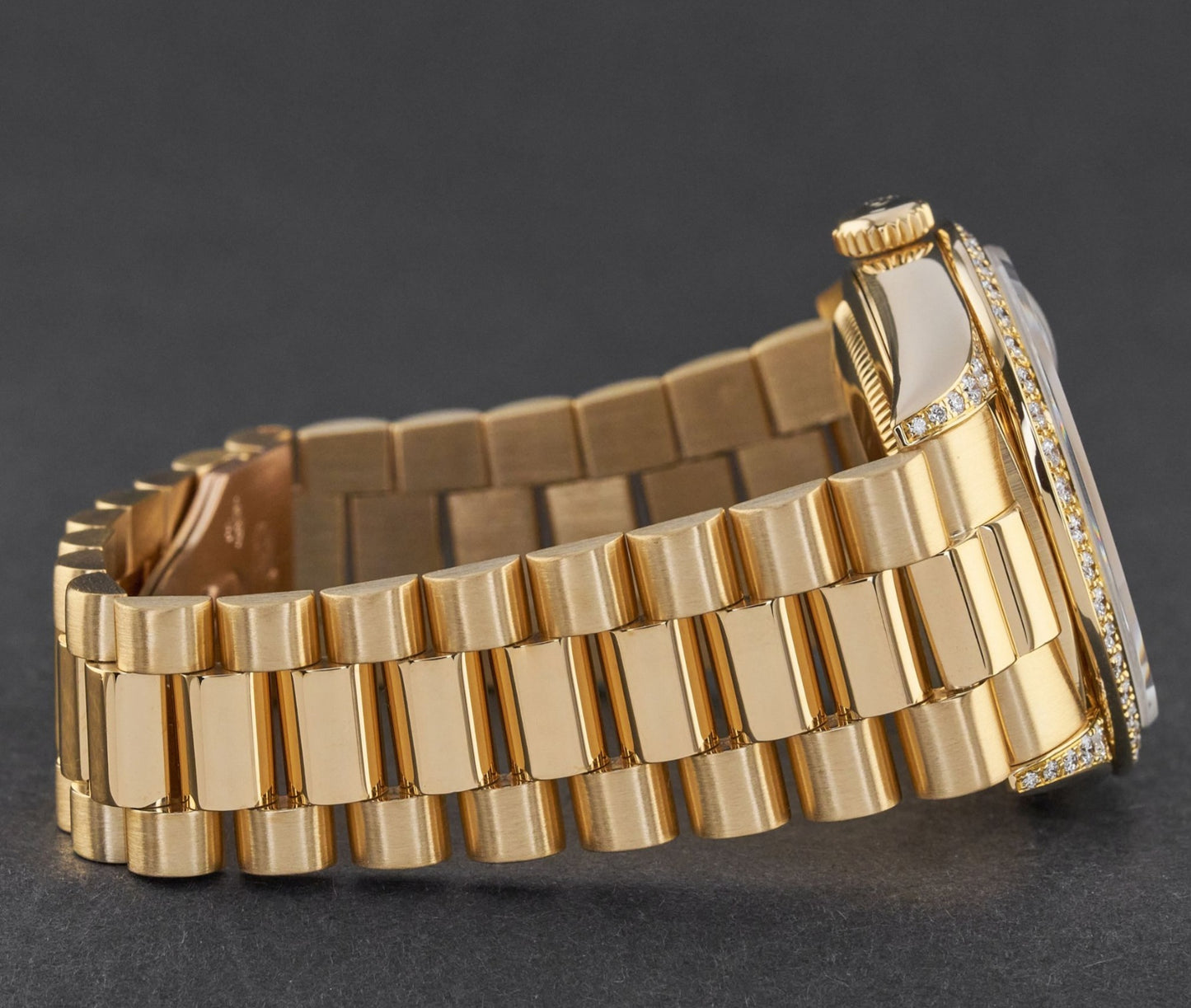 Rolex Day Date, 18388, 36mm, 1990, Yellow gold, Diamond Ruby