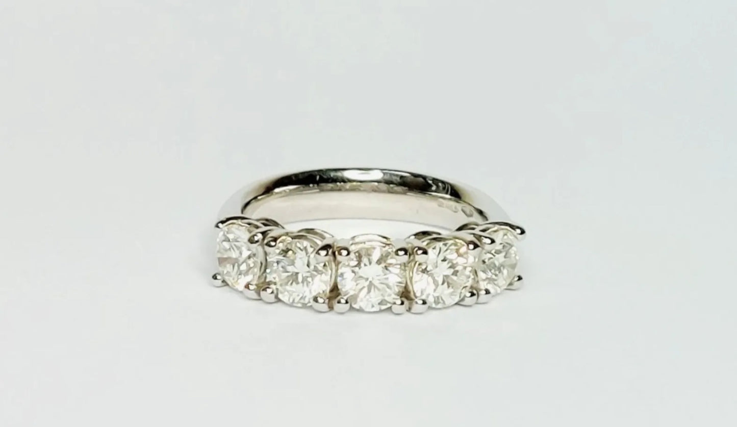 Anello riviera in oro bianco 18k con diamanti naturali 1.50 ct