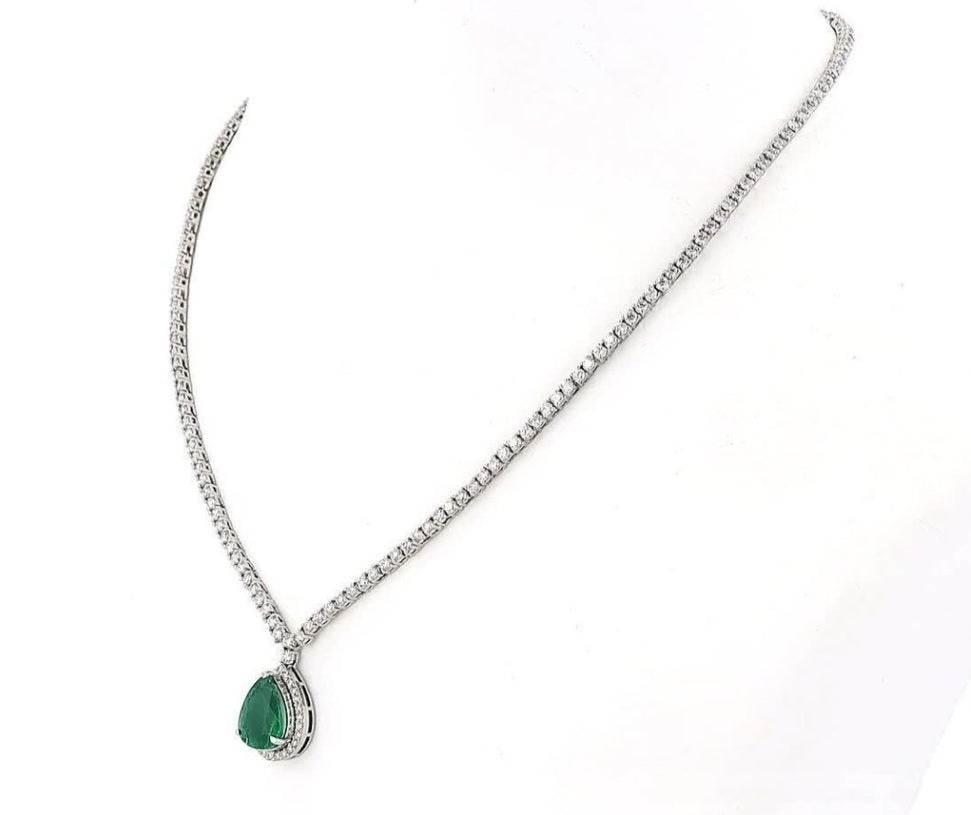 Collana tennis in oro e smeraldo e diamanti naturali 8.44 ct