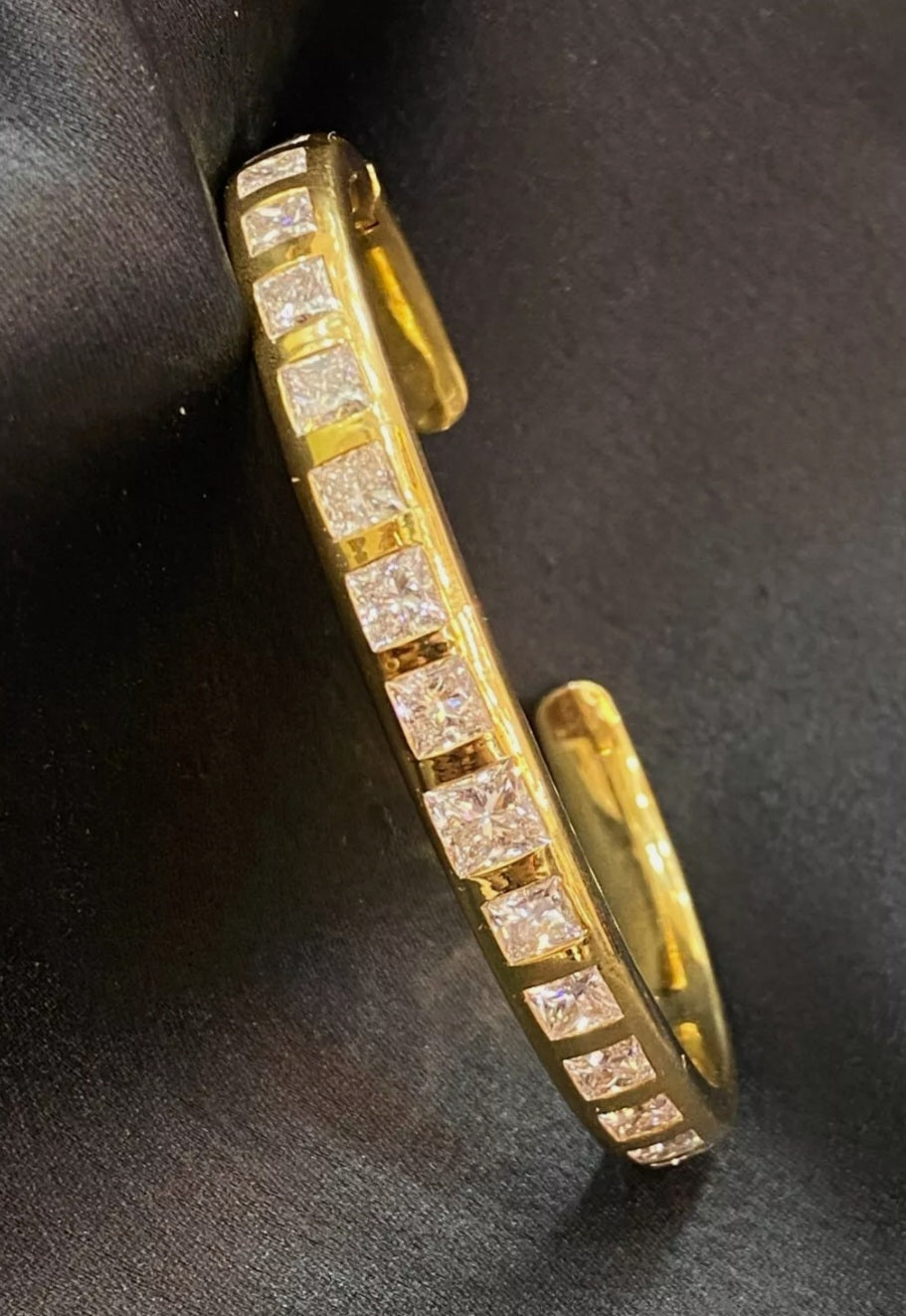 Bracciale elegante 10,10 ct forma principessa diamanti incassato oro