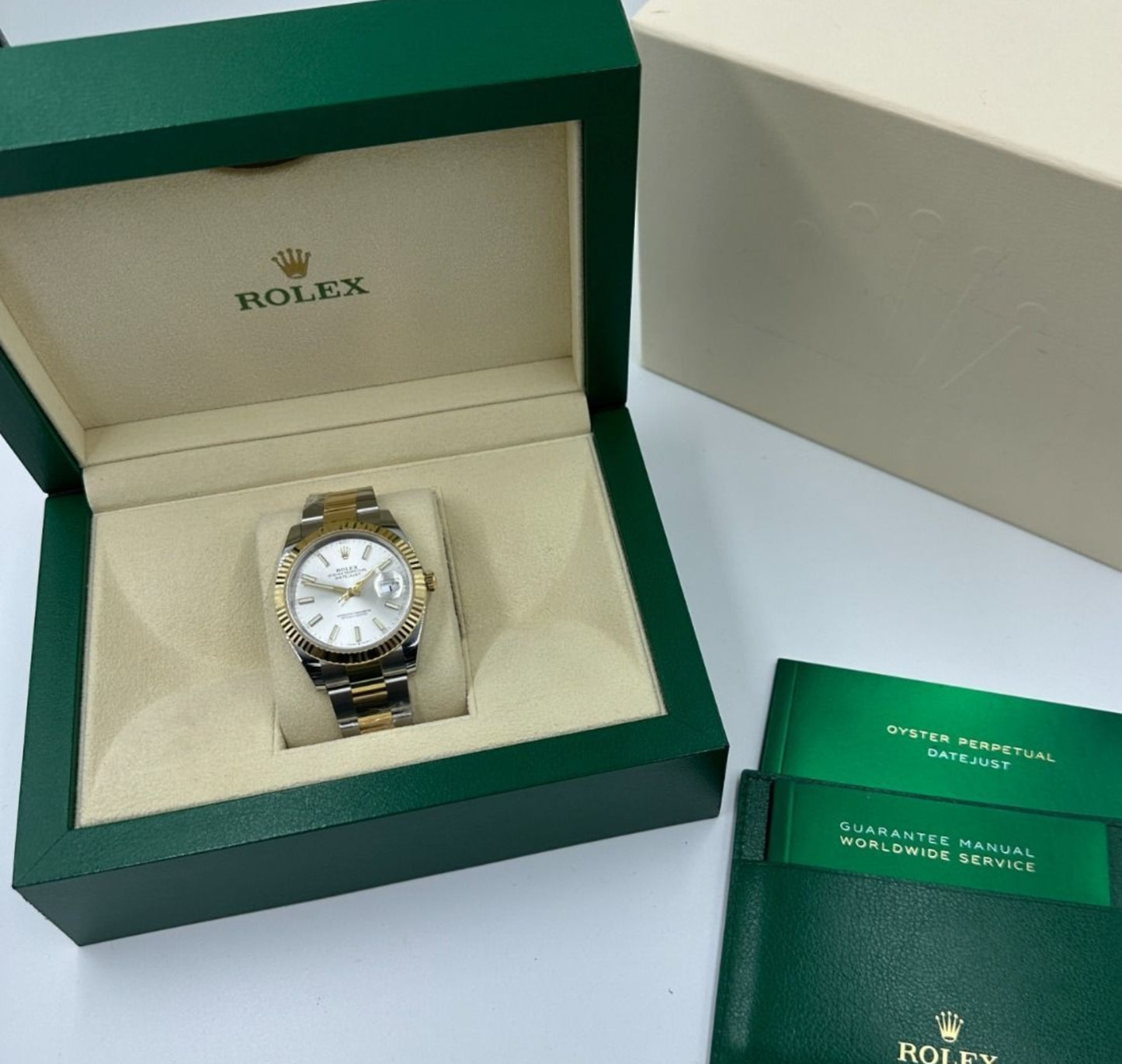 Rolex Datejust 41
Rolex - 126331-0010 Datejust 41