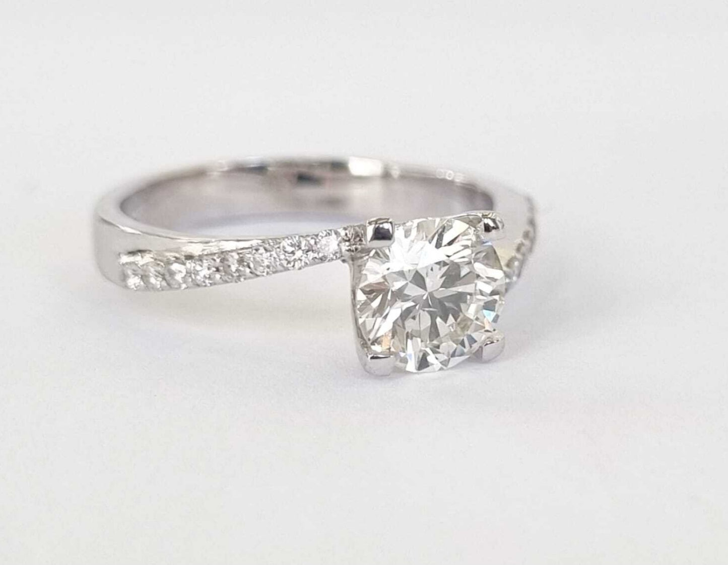 Anello di fidanzamento - 18 carati Oro bianco - 0.76 ct. tw. Diamante (N