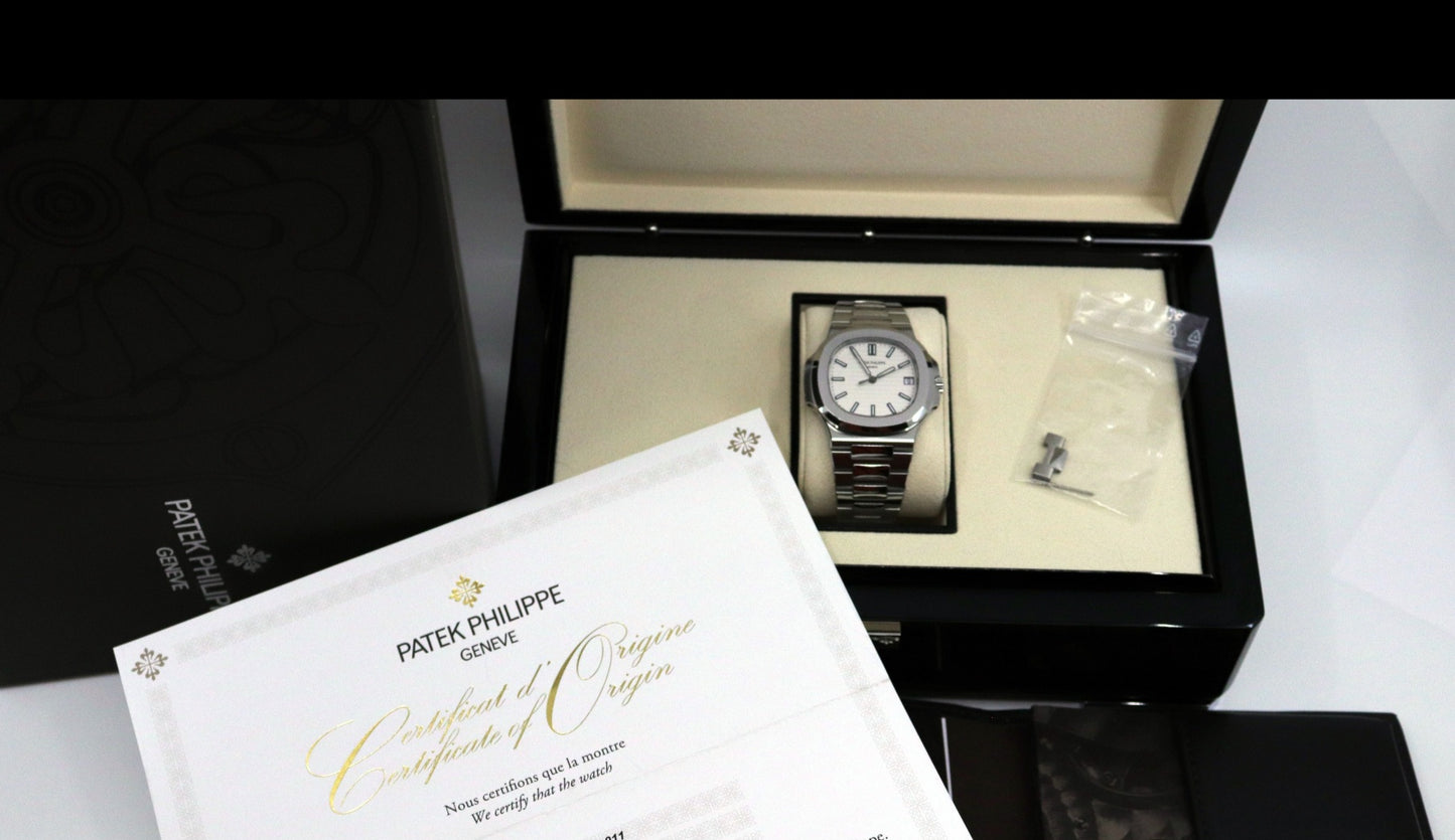 Patek Philippe Nautilus 7118/1A-010