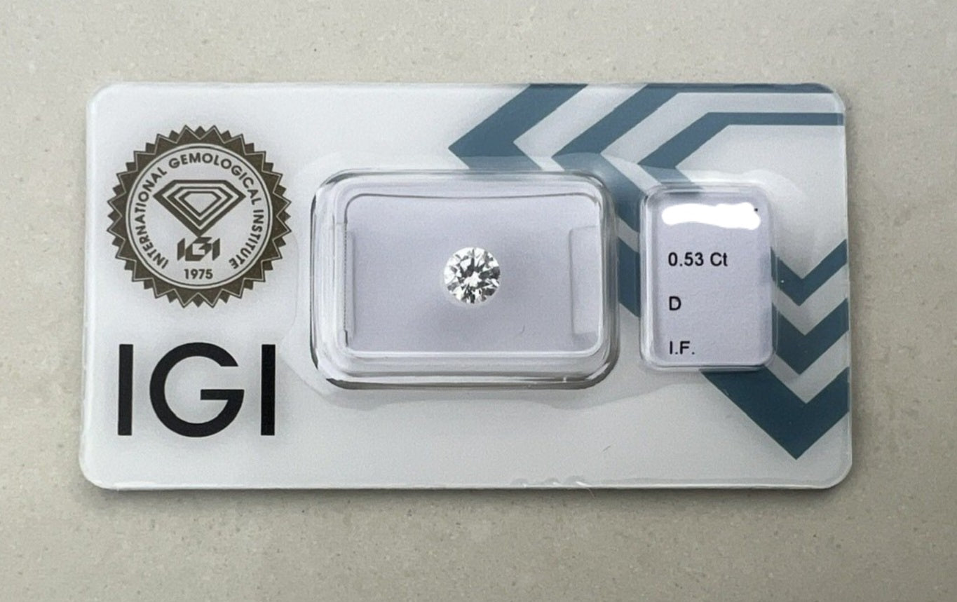Diamante naturale certificato IGI 0.53ct D IF