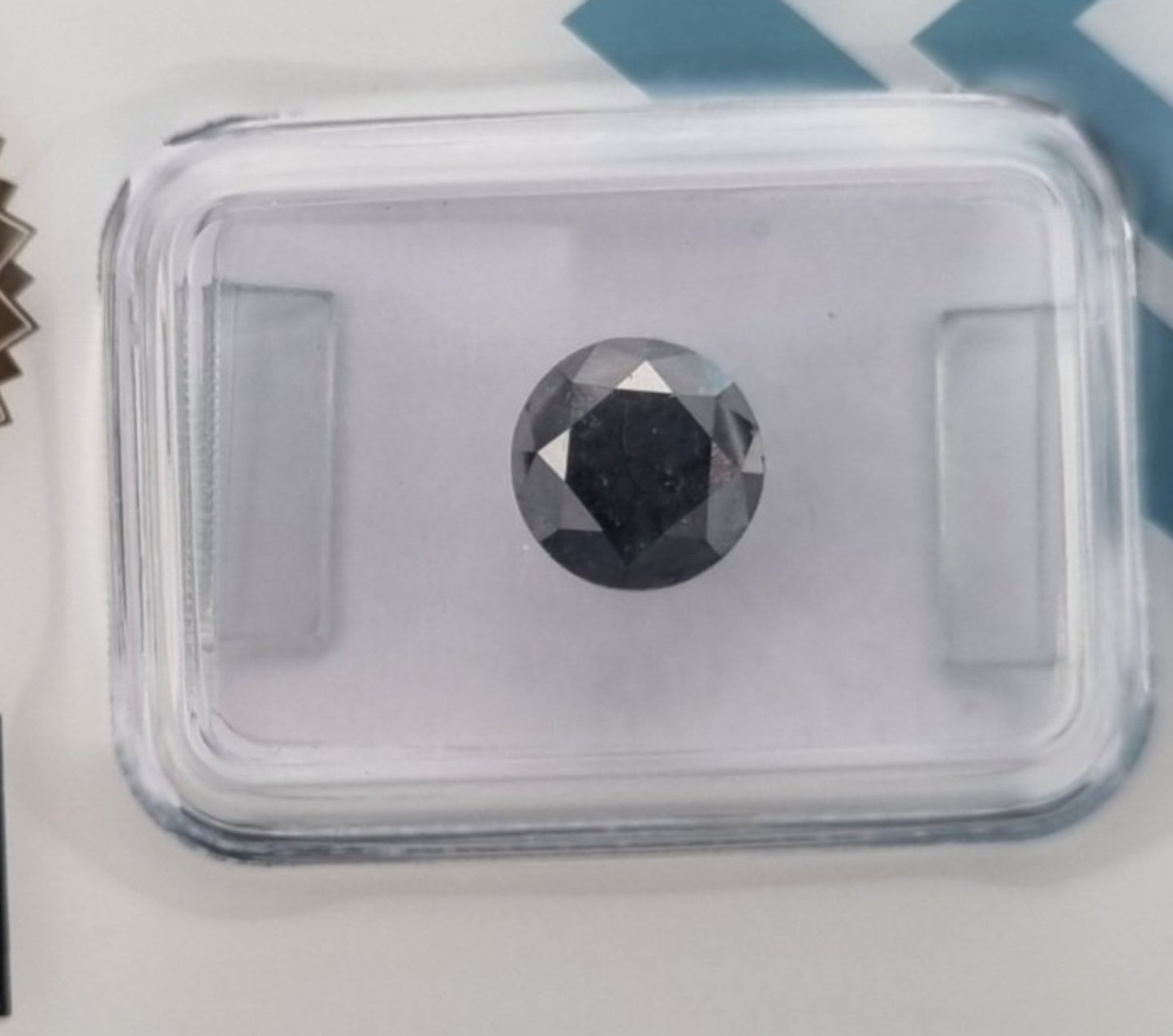 Diamante naturale certificato IGI black 1.68ct