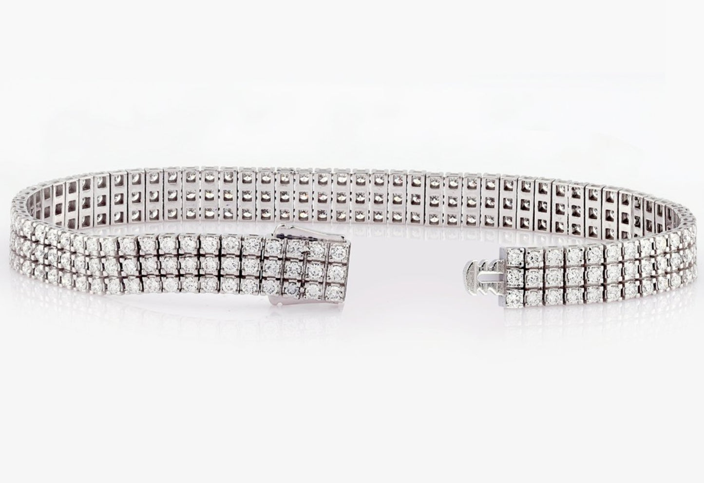 Bracciale tennis in oro bianco e diamanti naturali 5.00ct