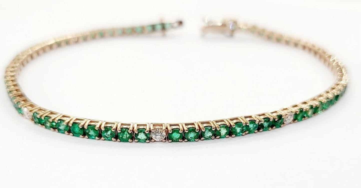 Bracciale tennis in oro con smeraldo e diamanti naturali 10.08 ct