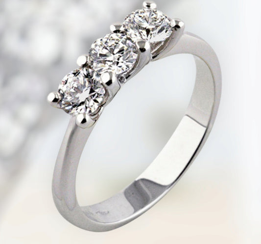 Anello trilogy , diamanti naturali 0.45ct certificato IGI D IF