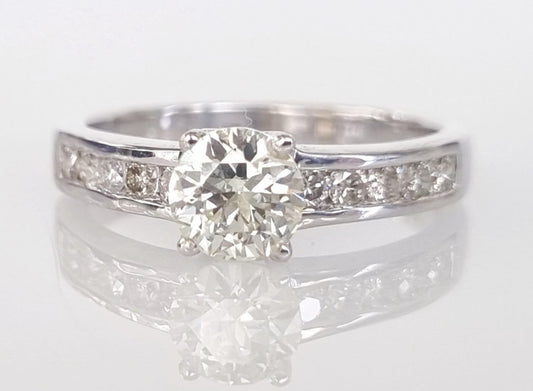 Anello fidanzamento in oro bianco 18k e diamanti naturali certificato I.25ct