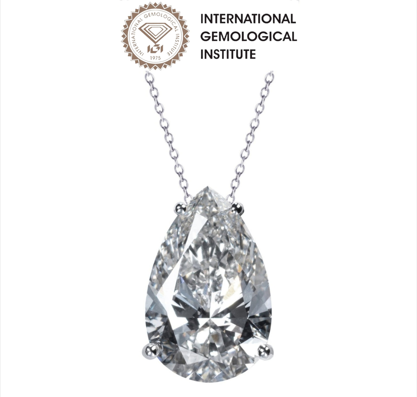 Collana in oro 18k e diamante naturale pera certificato IGI 0.50ct D IF