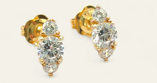 Orecchini punto luce trilogy in oro bianco e diamanti naturali 0.50ct
