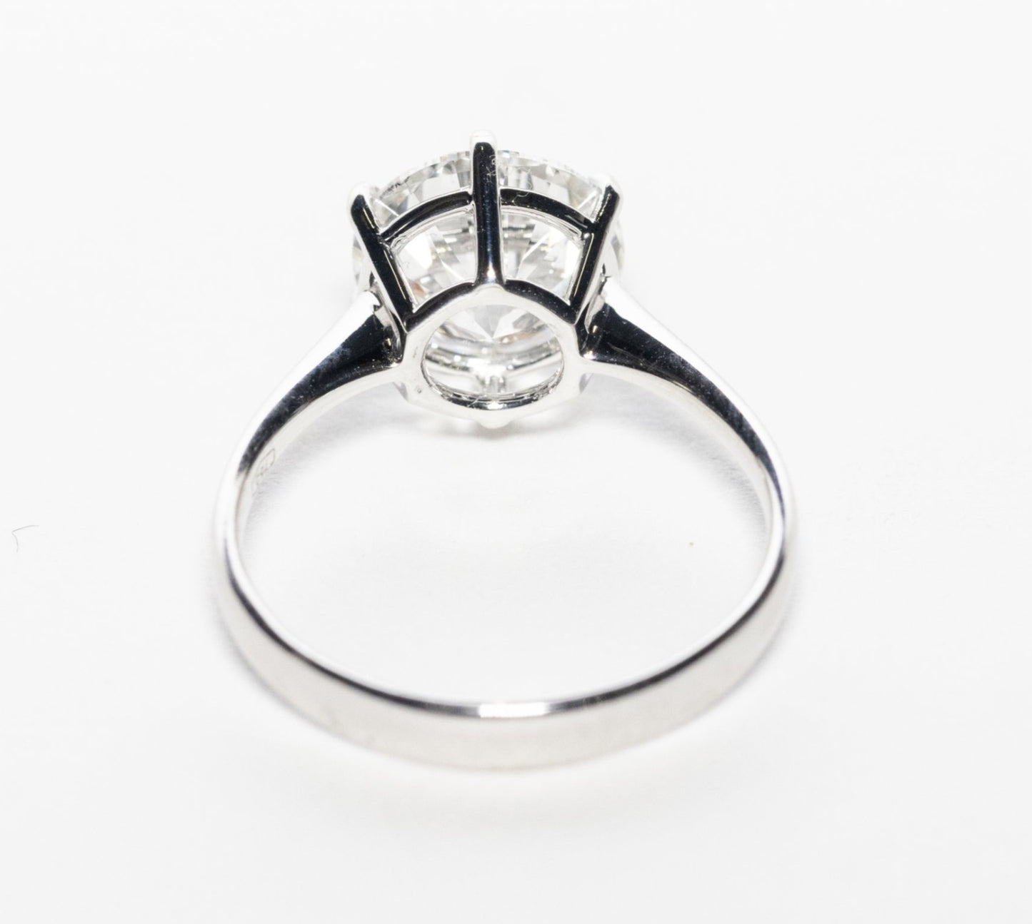 Anello solitario in oro bianco 18k e diamante naturale 1.70ct D IF