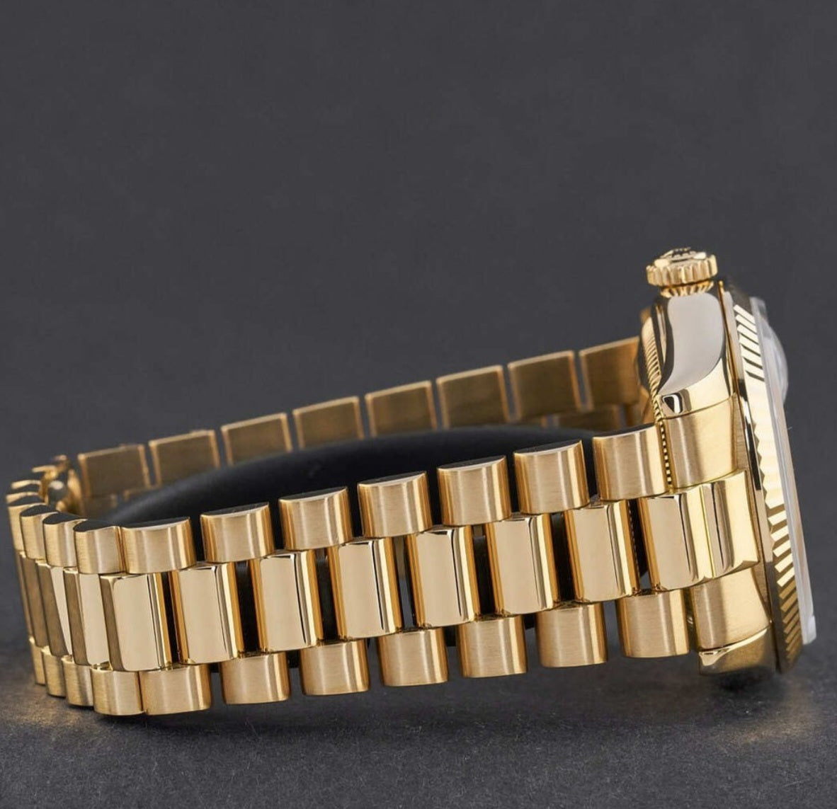 Rolex - Day-Date - 118238 - Unisex - 2010