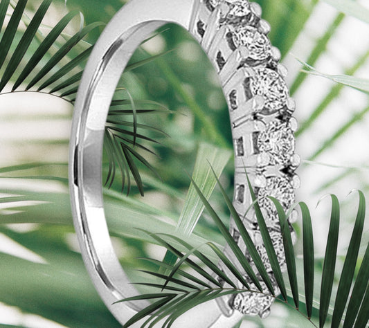 Anello riviera  in oro bianco 18k con diamanti naturali 0.56ct